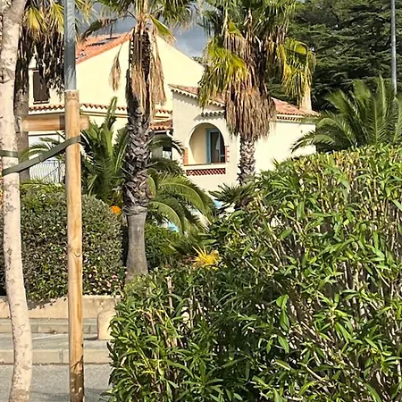 Holiday home Maison Du Pecheur Bord De - 2 A 5 Pers Saint-Raphael (Var)