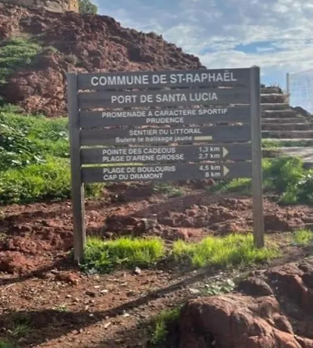 Casa de Férias Maison Du Pêcheur Bord De - 2 à 5 Pers Saint-Raphaël