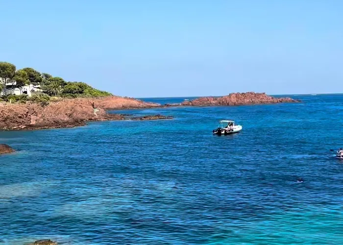 Maison Du Pêcheur Bord De - 2 à 5 Pers Saint-Raphaël